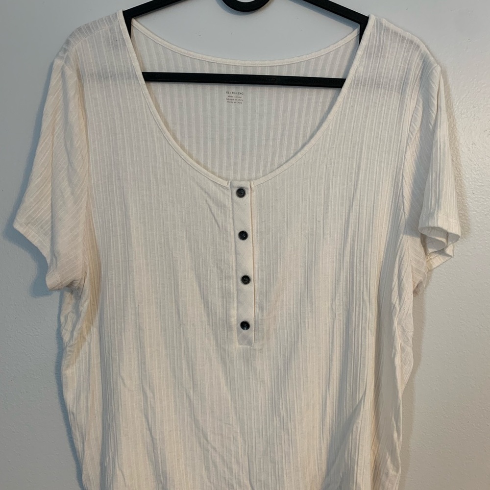 white American Eagle shirt size xl